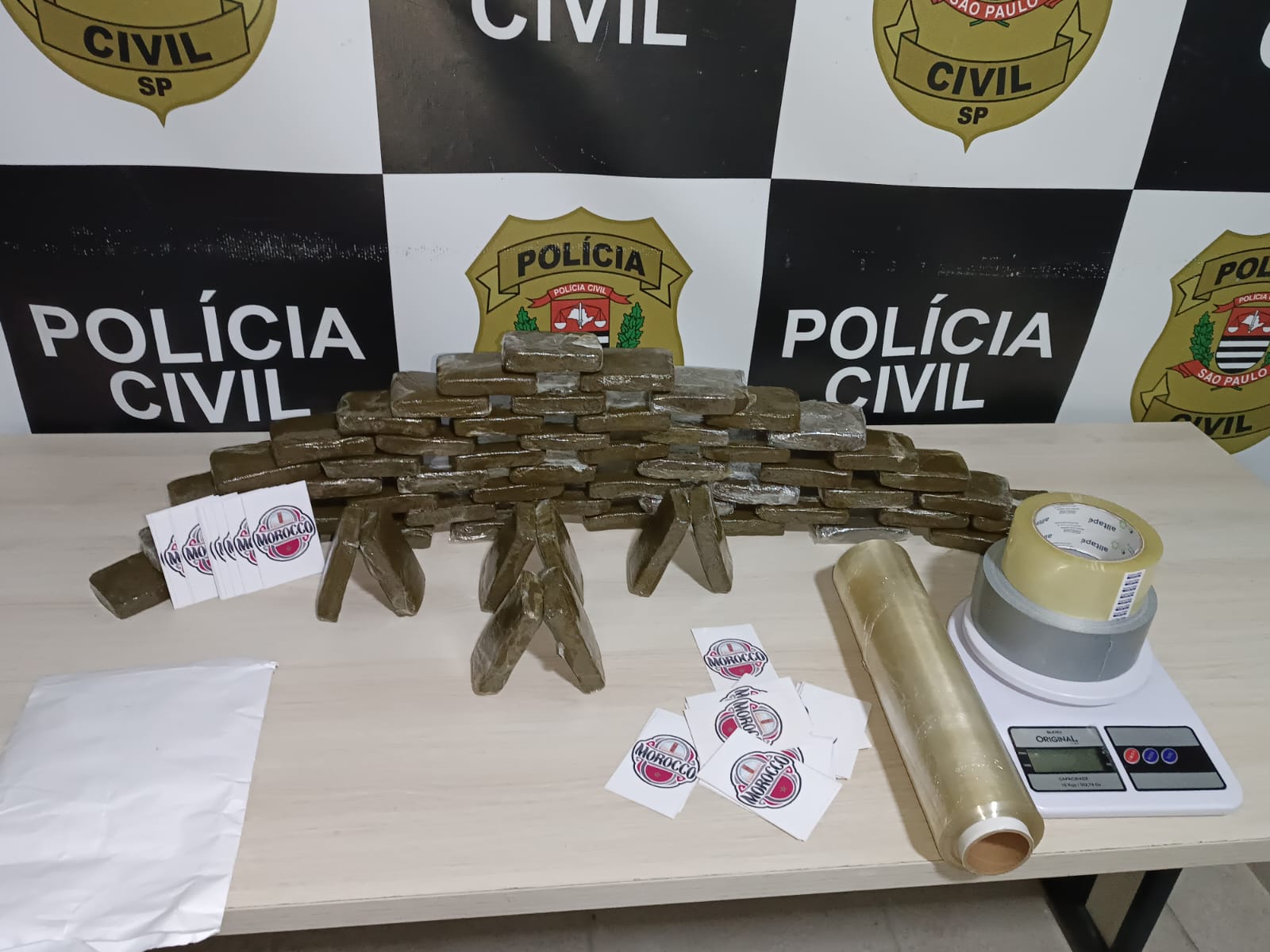 Homem Preso Tabletes De Haxixe Em Campinas Cbn Campinas Fm