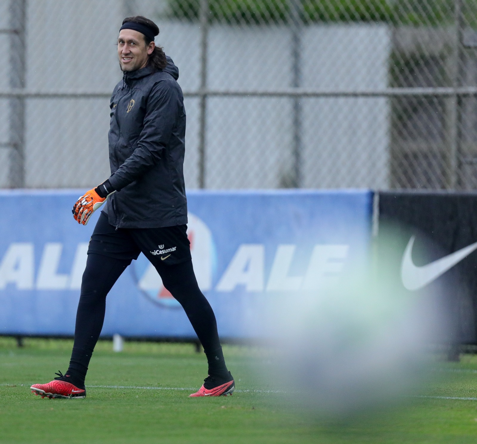 Corinthians Recebe O Athletico PR Para Tentar Se Distanciar Da Zona De