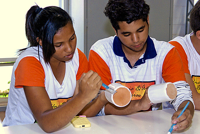 Alunos da rede pública participam de curso de férias na Unicamp