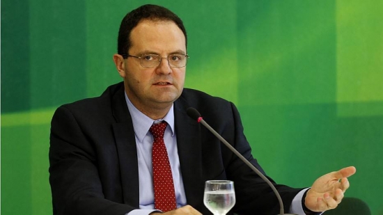 Troca de Ministros da fazenda começou mal de novo