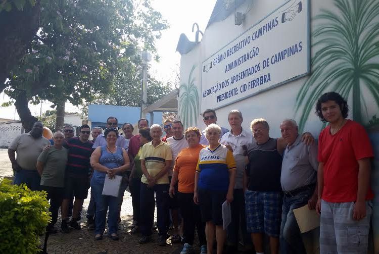 Após protestos, Cid Ferreira nega responsabilidade na venda do Grêmio Recreativo