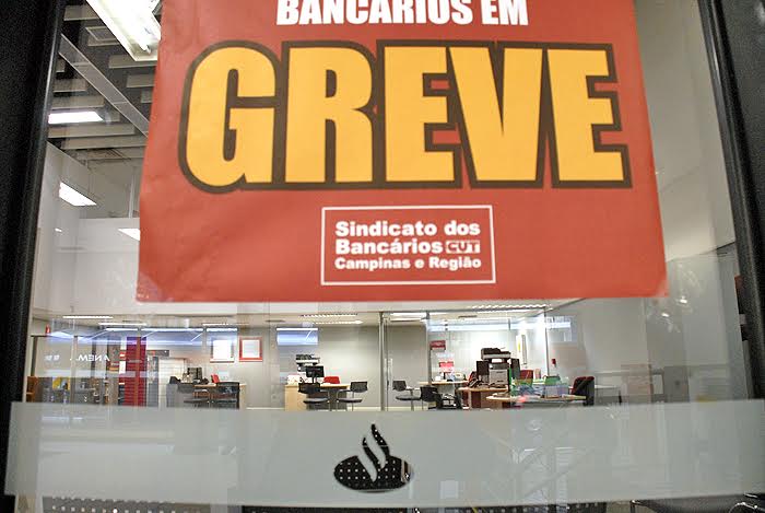 Greve dos bancários  continua por tempo indeterminado