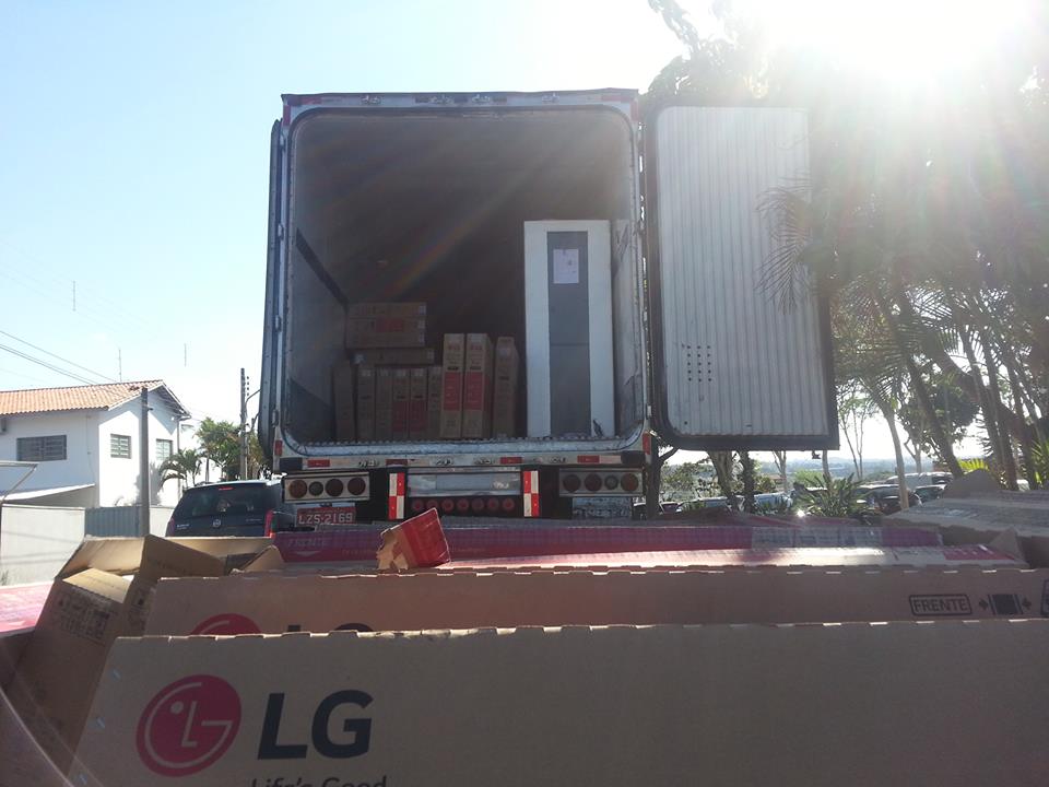 PM apreende carga de eletrônicos avaliada em R$ 380 mil