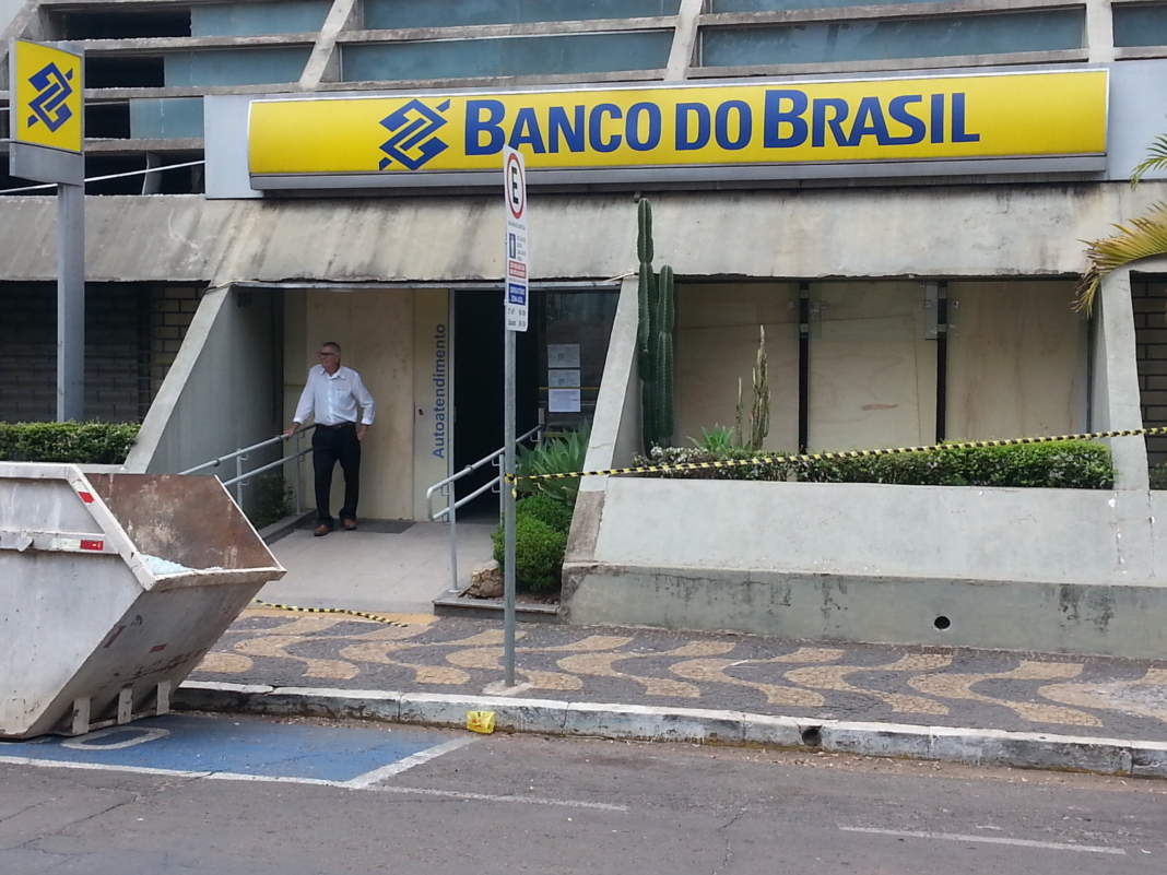 Incrédula, população de Capivari tenta retomar normalidade depois de ação violenta de quadrilha