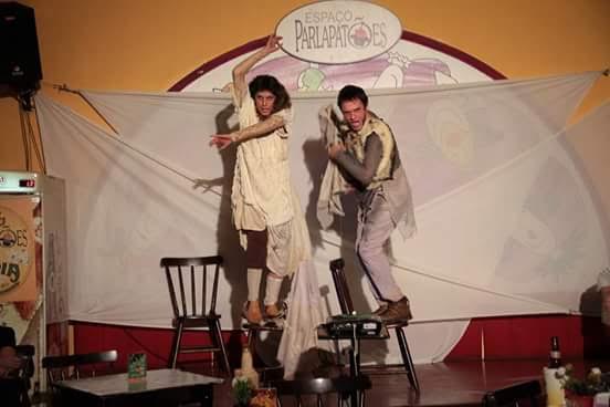 Cia. Paraladosanjos realiza sessão especial de espetáculo, em Campinas