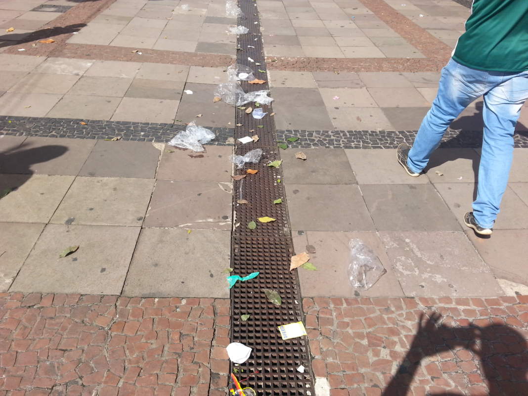 Tradicional ponto do comércio em Campinas, Rua 13 de Maio não lembra proximidade do natal