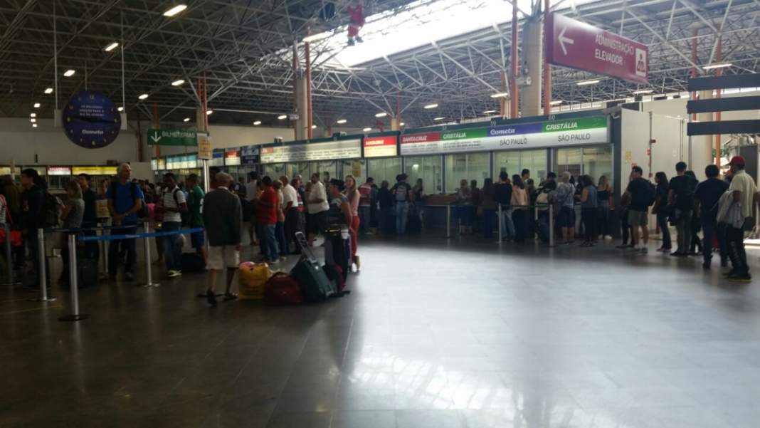 A cinco dias do Natal, rodoviária já tem grande movimento