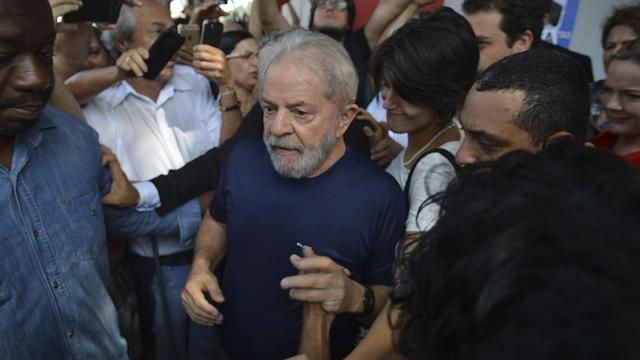 Defesa de Lula pede para que ex-presidente vá a velório do neto