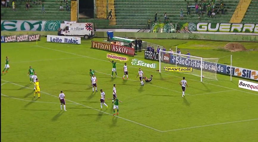 Guarani faz péssima partida e empata com a Ferroviária