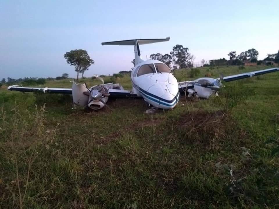 Aeronave com 5 pessoas faz pouso de emergência em bairro de Campinas