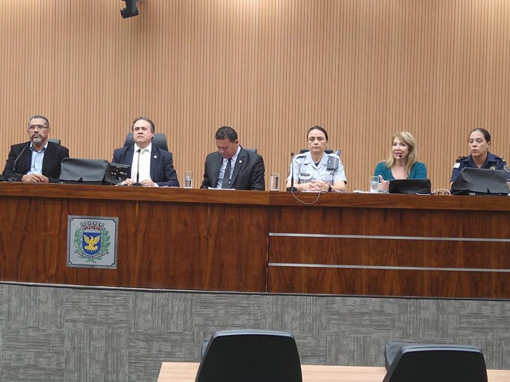 Audiência pública discute PL que obriga informativo nos ônibus sobre importunação sexual