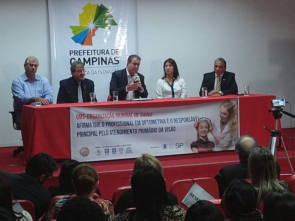 Em meio à polêmica, Jonas sanciona lei que estabelece critérios para emissão de alvará a gabinetes optométricos