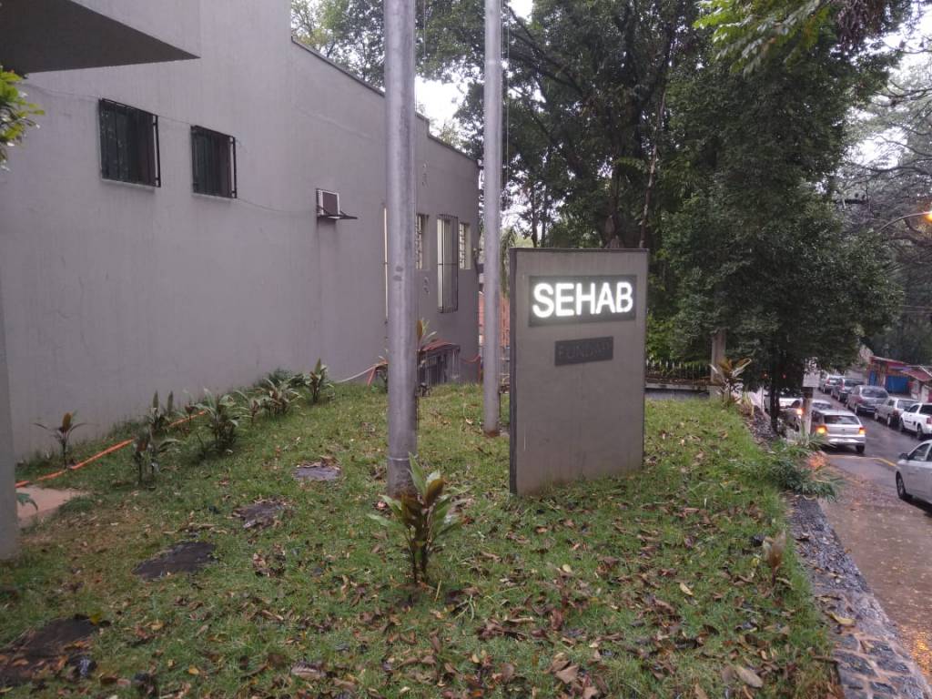 Cohab busca famílias que perderam casas em incêndio no Gênesis