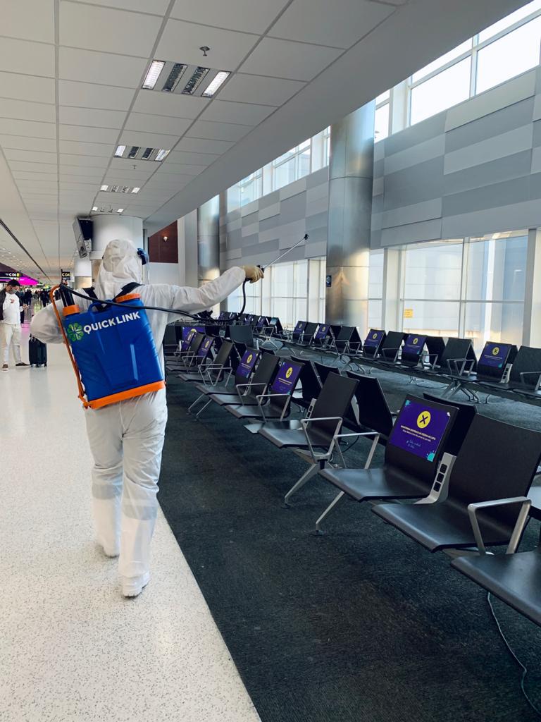 Viracopos recebe desinfecção diária contra vírus