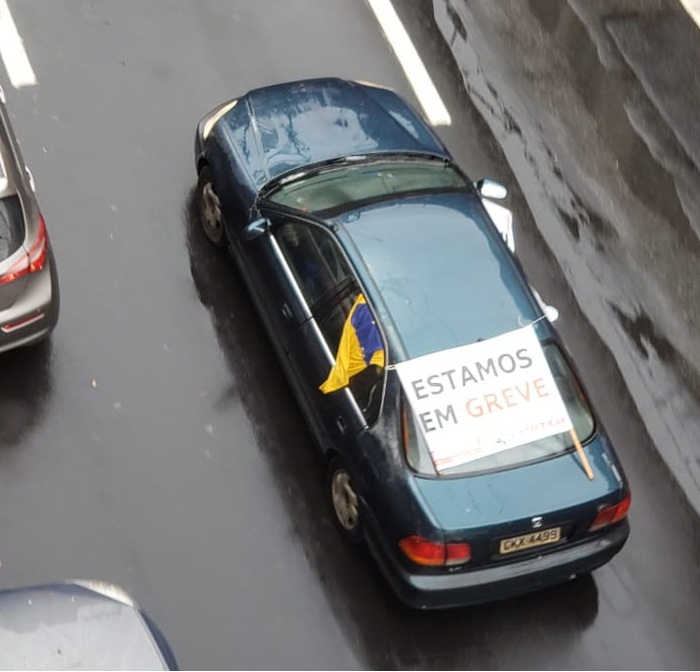 Grevistas dos Correios fazem carreata em Campinas