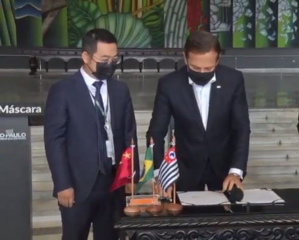 Com contrato, Doria prevê vacina em 15 de dezembro