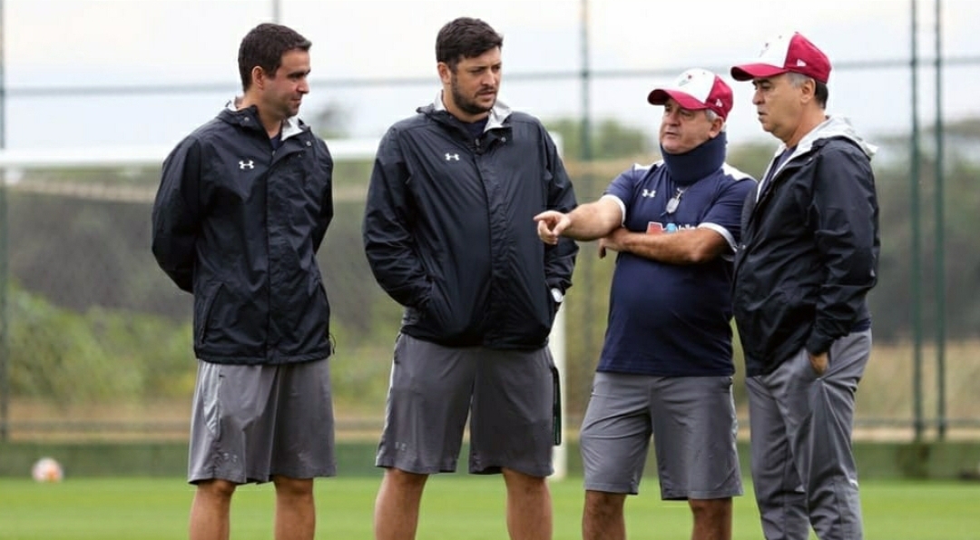 Ponte anuncia técnico Marcelo Oliveira