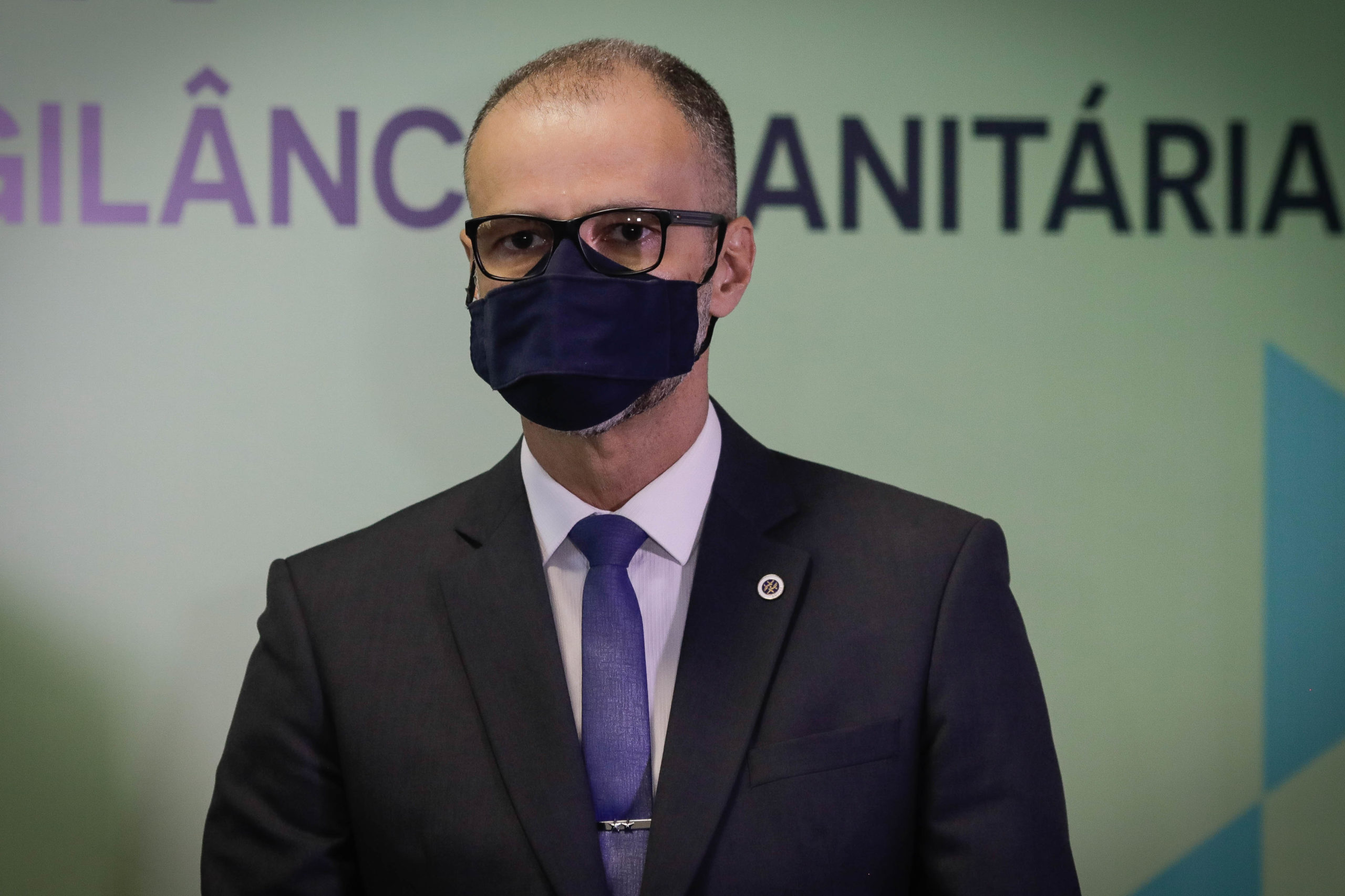 Anvisa diz que suspensão da CoronaVac foi técnica