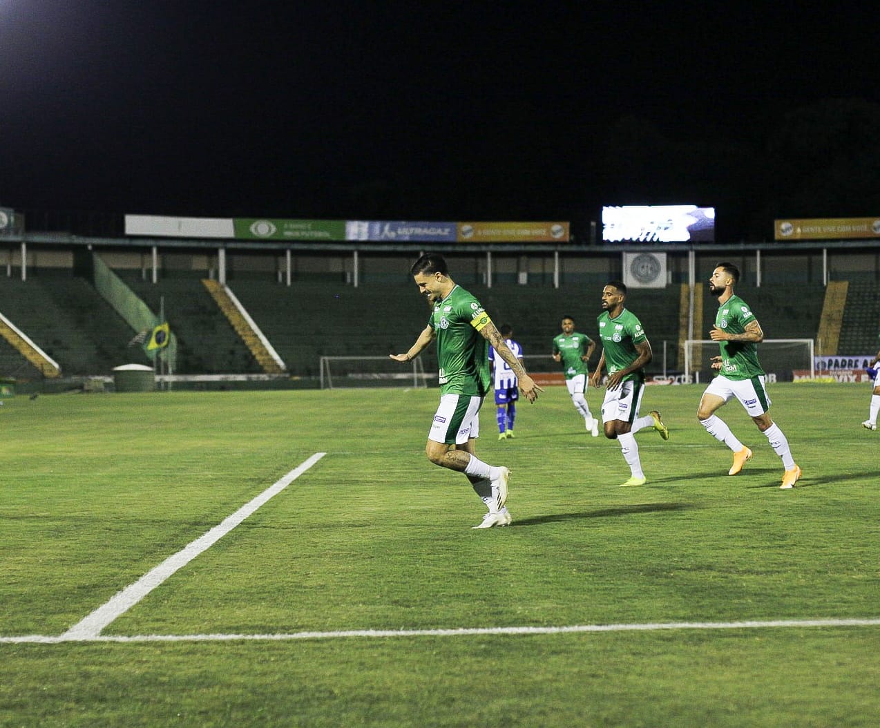 Guarani marca no fim e vence CSA no Brinco