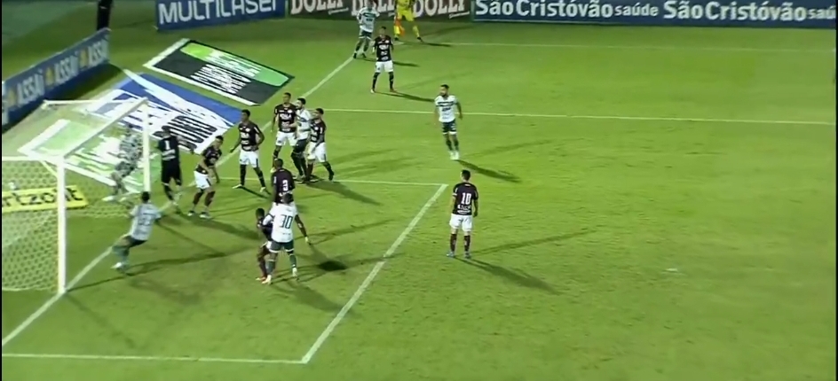 Guarani vence a Ferroviária de virada