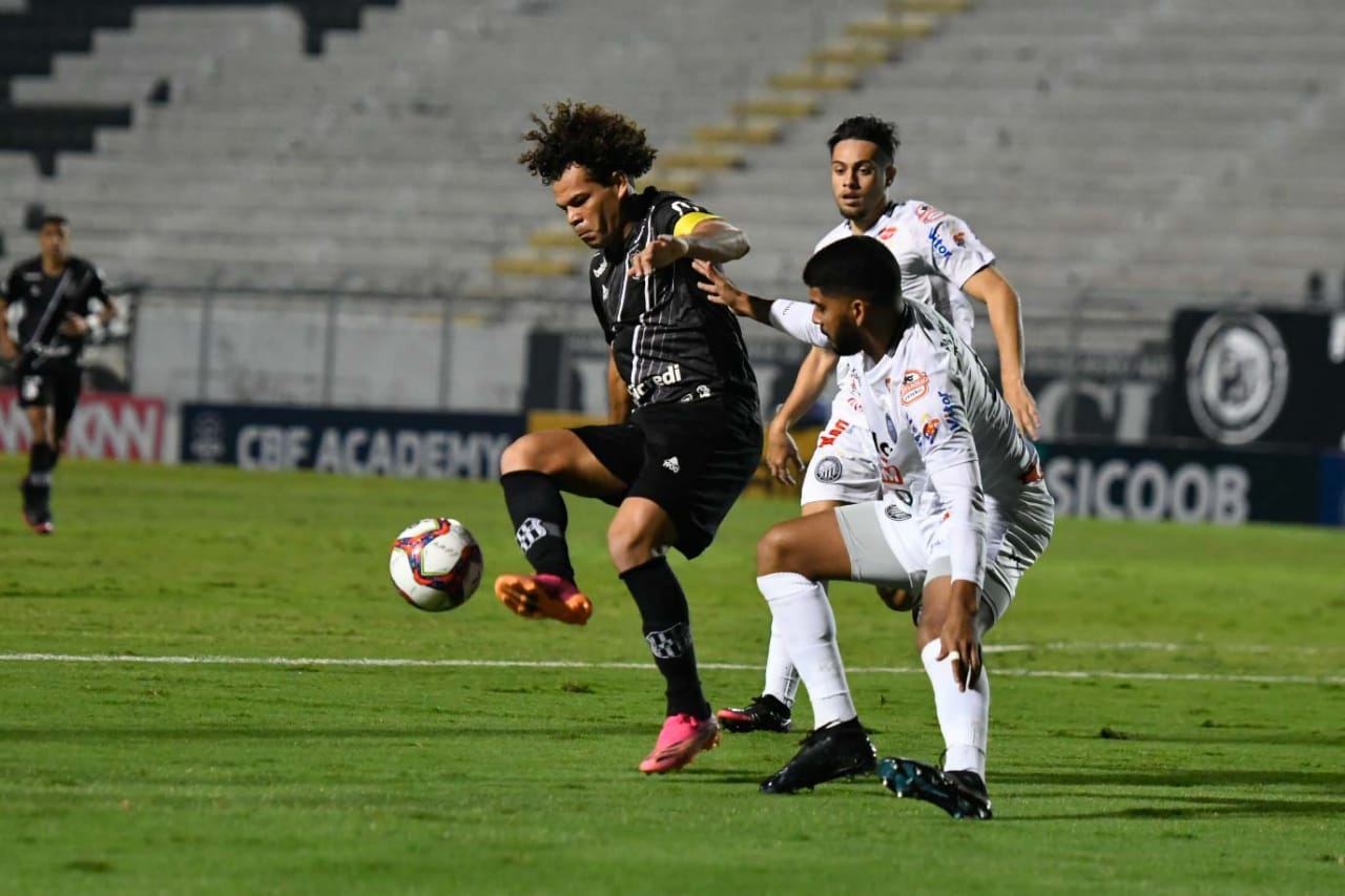 Ponte empata com Operário e segue na lanterna