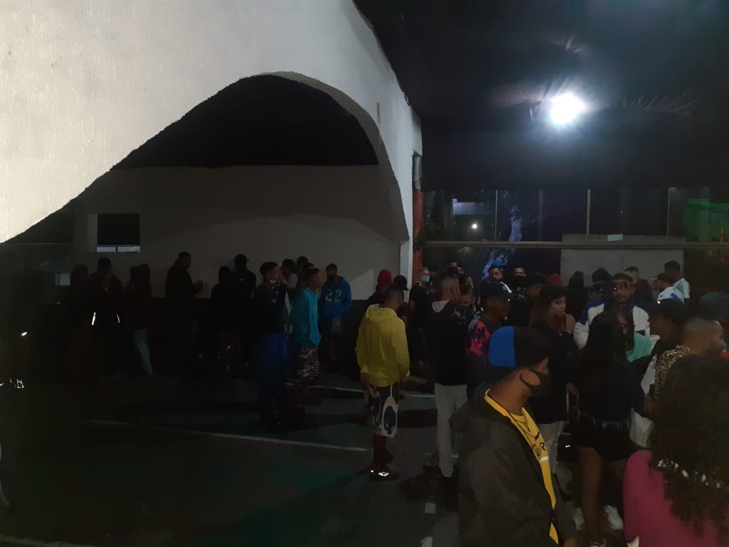 GM acaba com festa clandestina com mais de 150 pessoas em Campinas