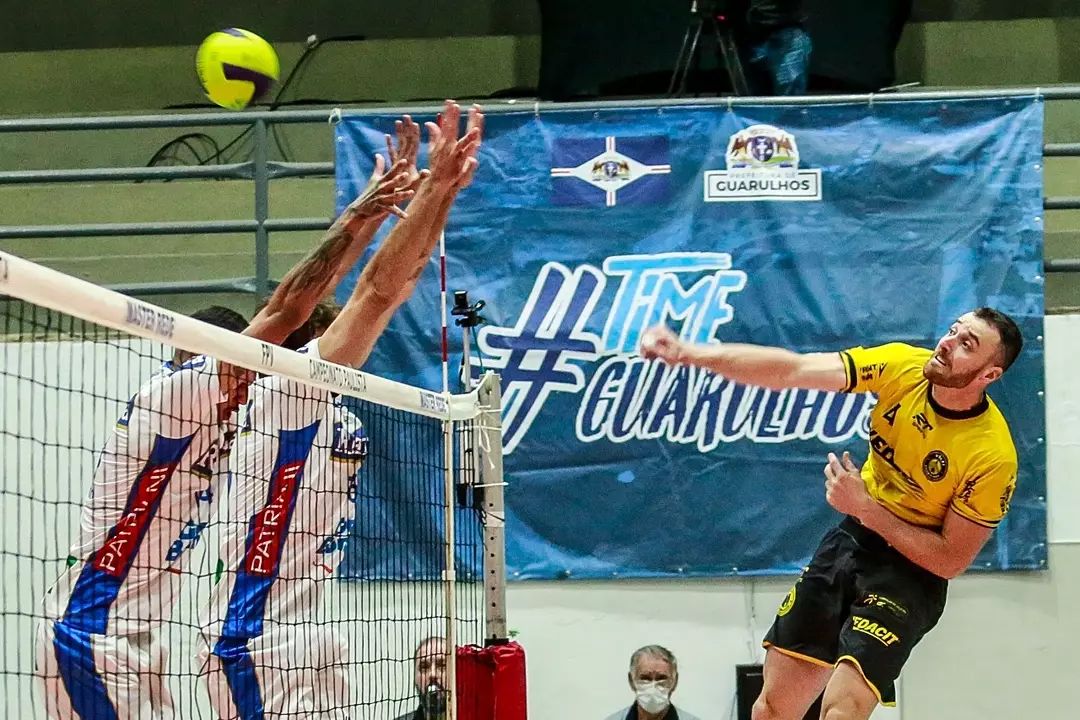 Vôlei Renata vence Guarulhos fora de casa