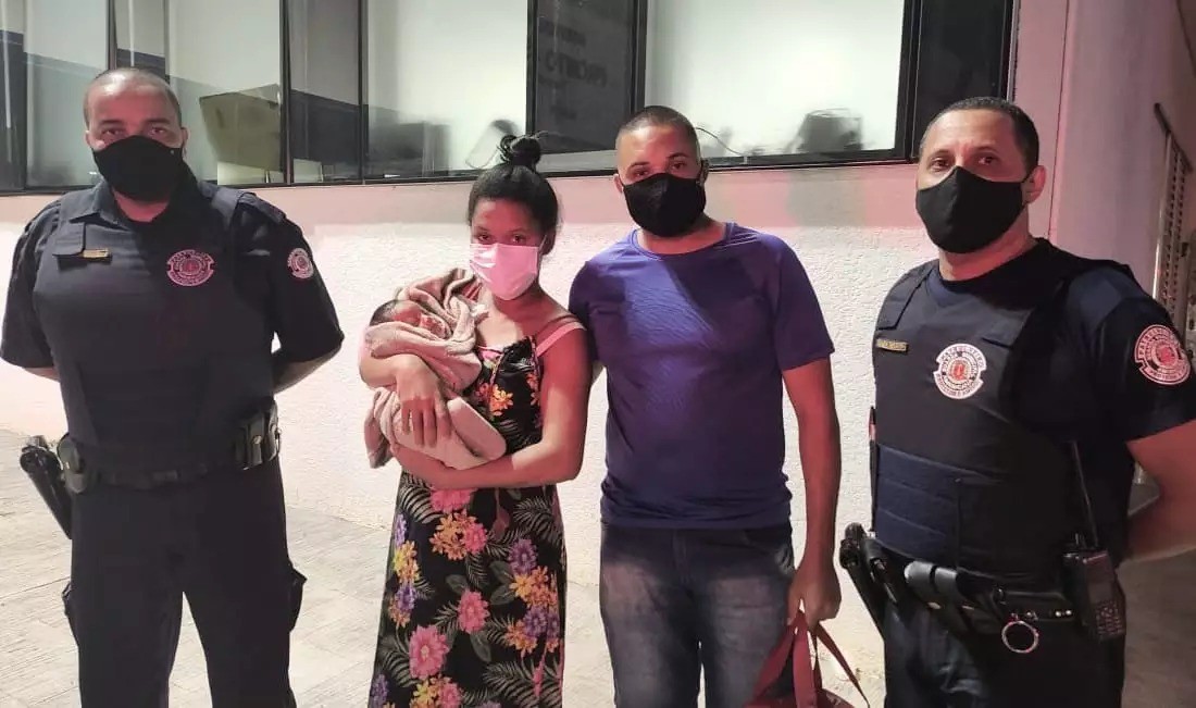 GM de Americana ajuda a salvar bebê engasgada e sem respirar