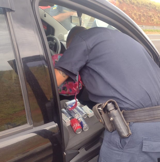 Artur Nogueira: mulher se esconde para não pagar conta