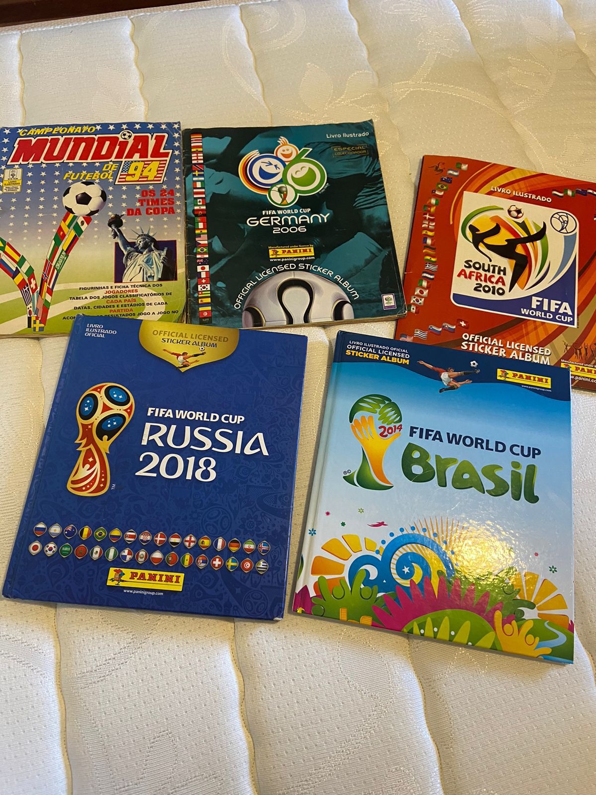 Álbum Capa Dura da Copa do Mundo Rússia 2018 + 60 Figurinhas