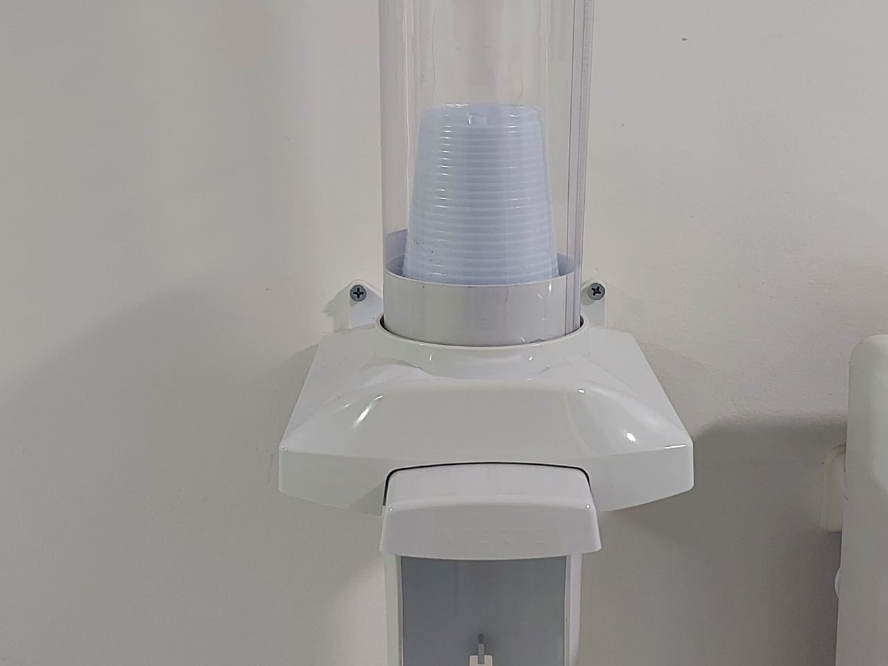 Câmara aprova, em 1ª discussão, proibição de copos de plástico na prefeitura