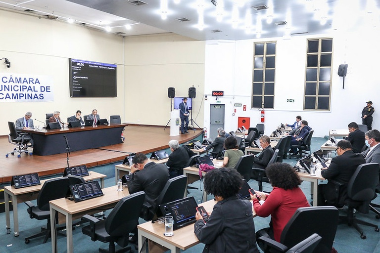 Sem Zé Carlos, sessão da Câmara hoje só tem homenagens na pauta