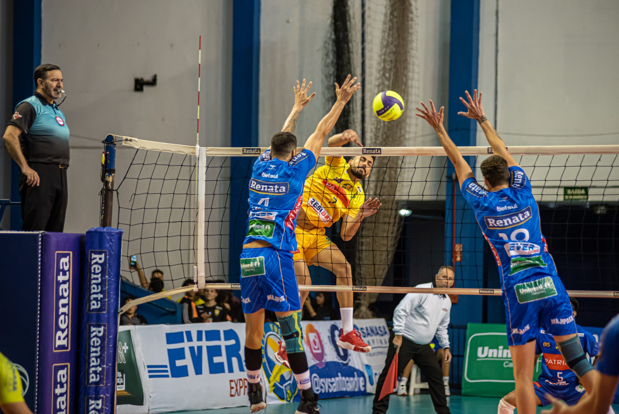 Atibaia perde na estreia do Campeonato Paulista de Vôlei