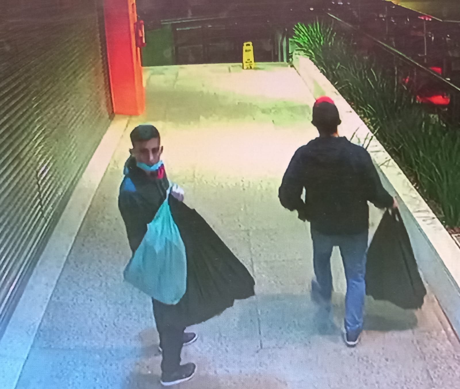 Perfumaria tem mais de R$ 100 mil em produtos furtados