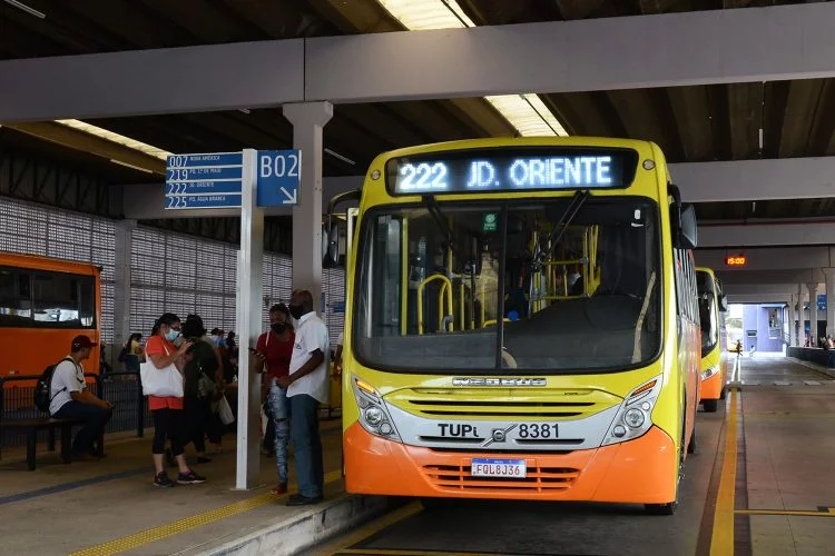 Como chegar até Drogal CD em Piracicaba de Ônibus?