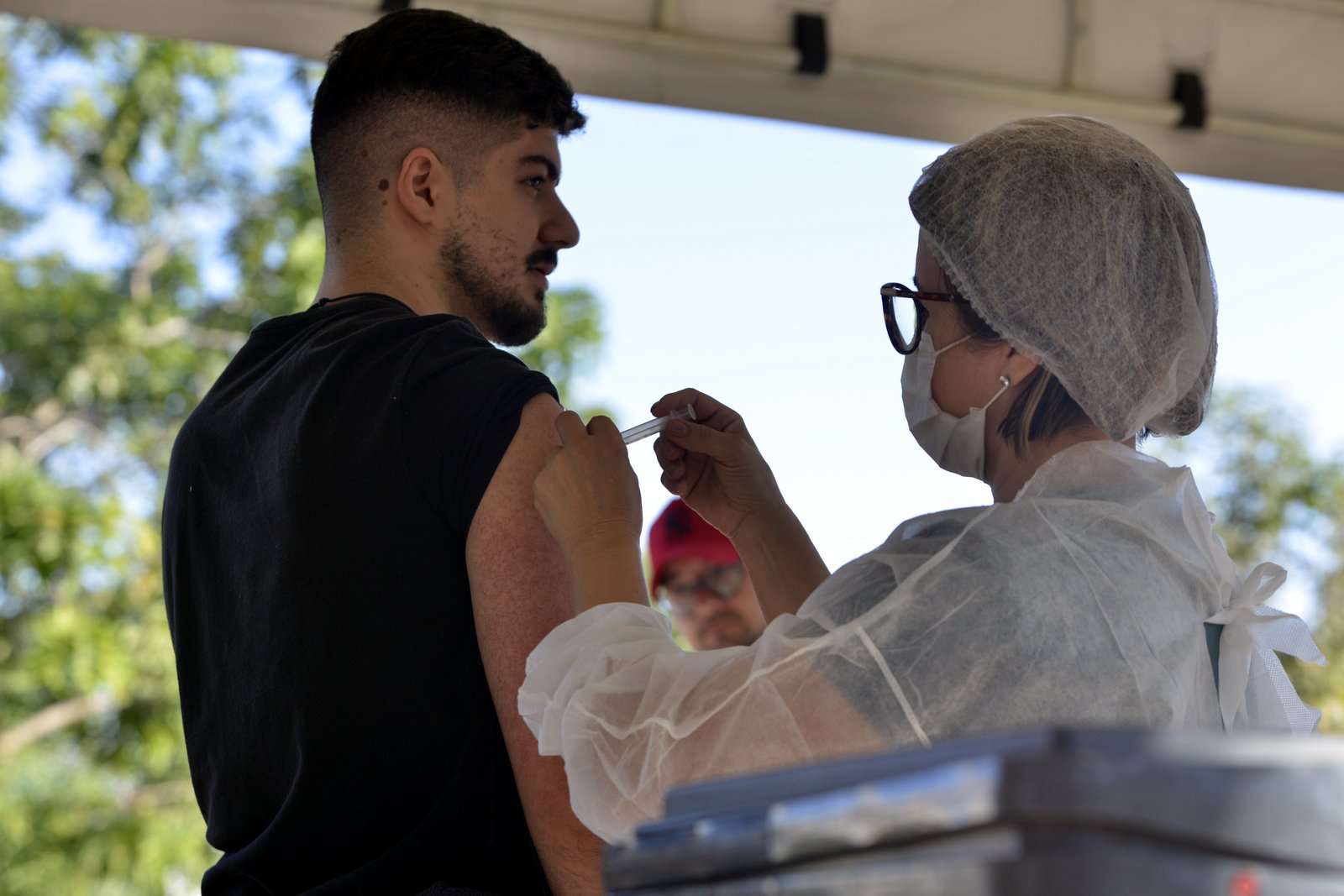 Indaiatuba alerta para atraso nas doses de covid-19; vacinação está disponível