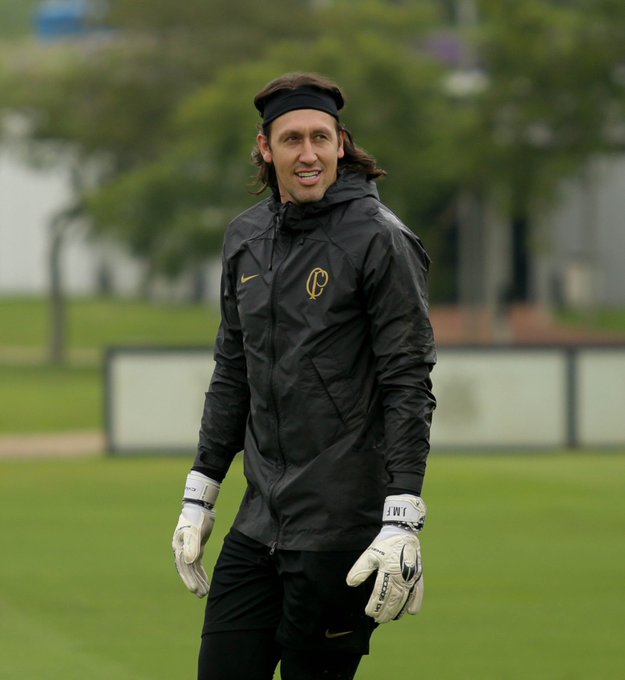 Corinthians retorna aos trabalhos e pensa no clássico contra o Santos