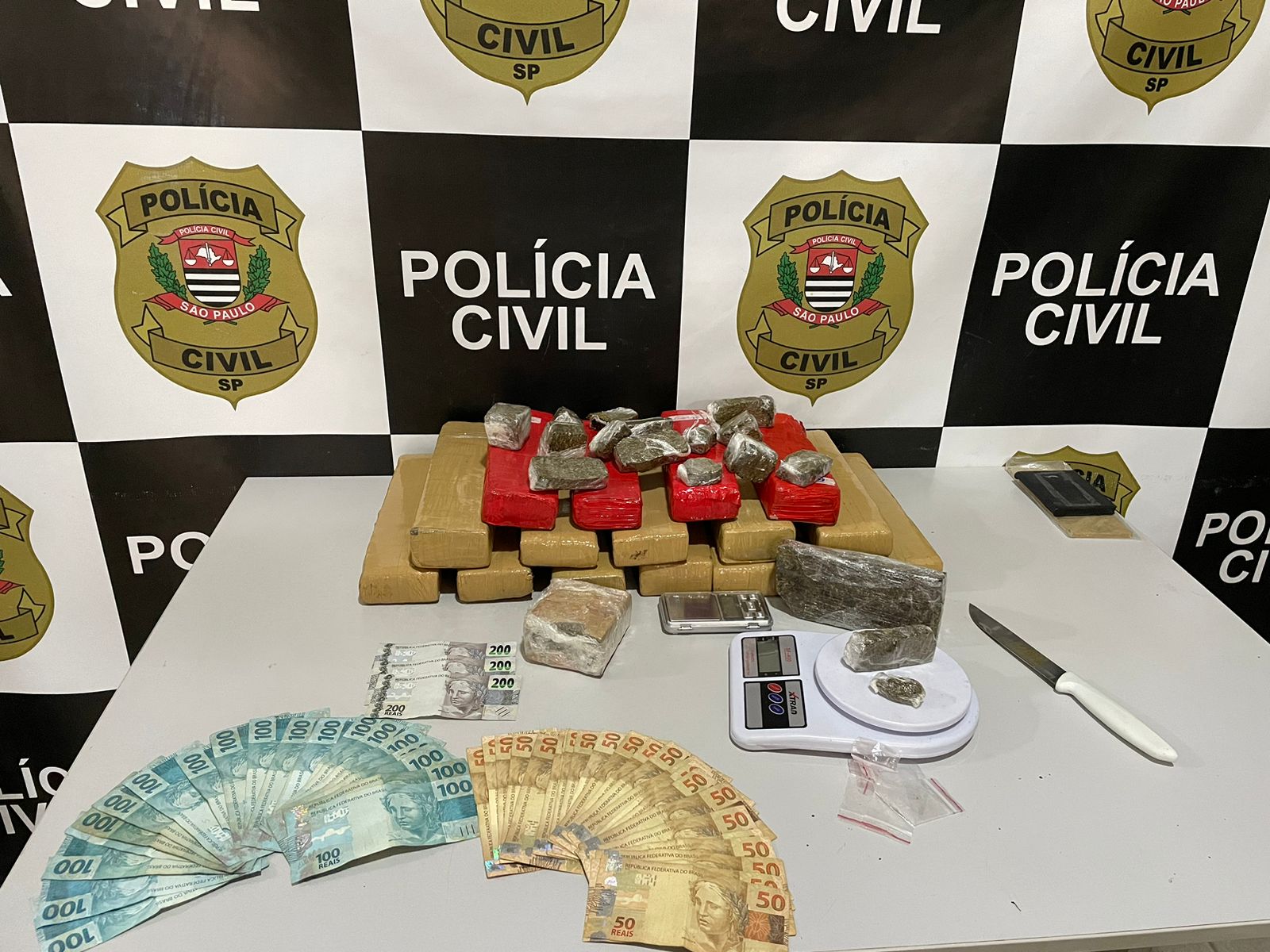 Jovem suspeito de abastecer tráfico na região do Santa Genebra é preso em flagrante 