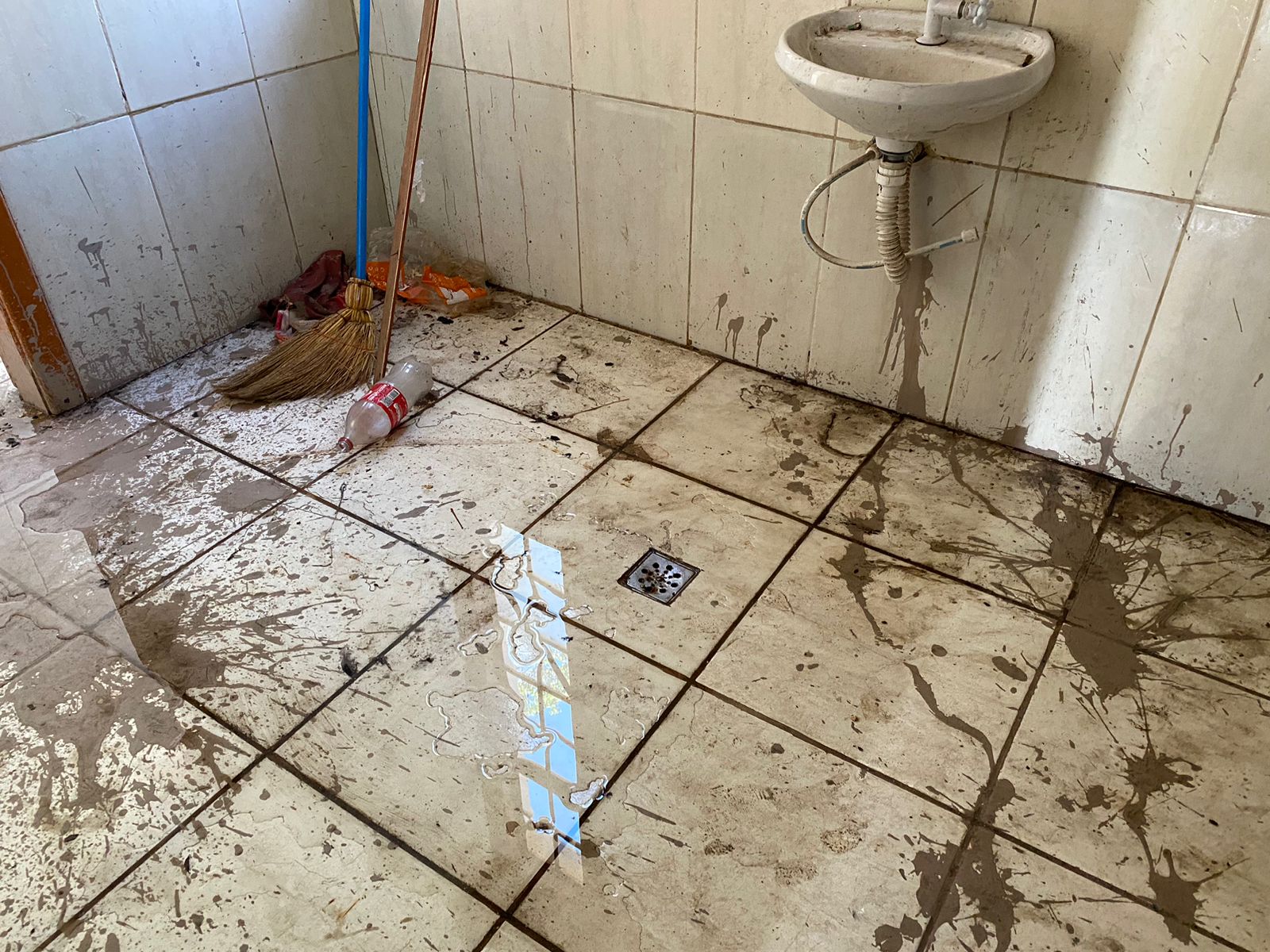 Estação Ferroviária de Nova Odessa é alvo de vandalismo e furto; ninguém foi preso
