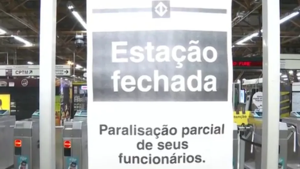 Greve do Metrô em São Paulo complica vida de quem precisa ir à capital