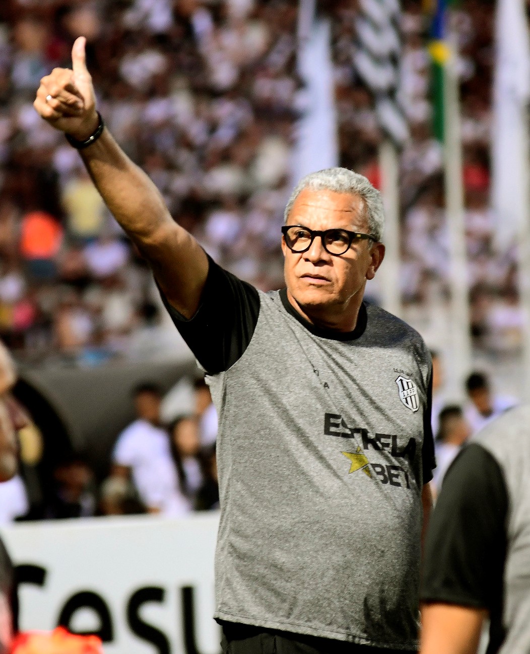 Hélio dos Anjos deixa o comando técnico da Ponte Preta