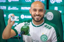 Régis, o Messi careca, celebra retorno ao Guarani - Hora Campinas