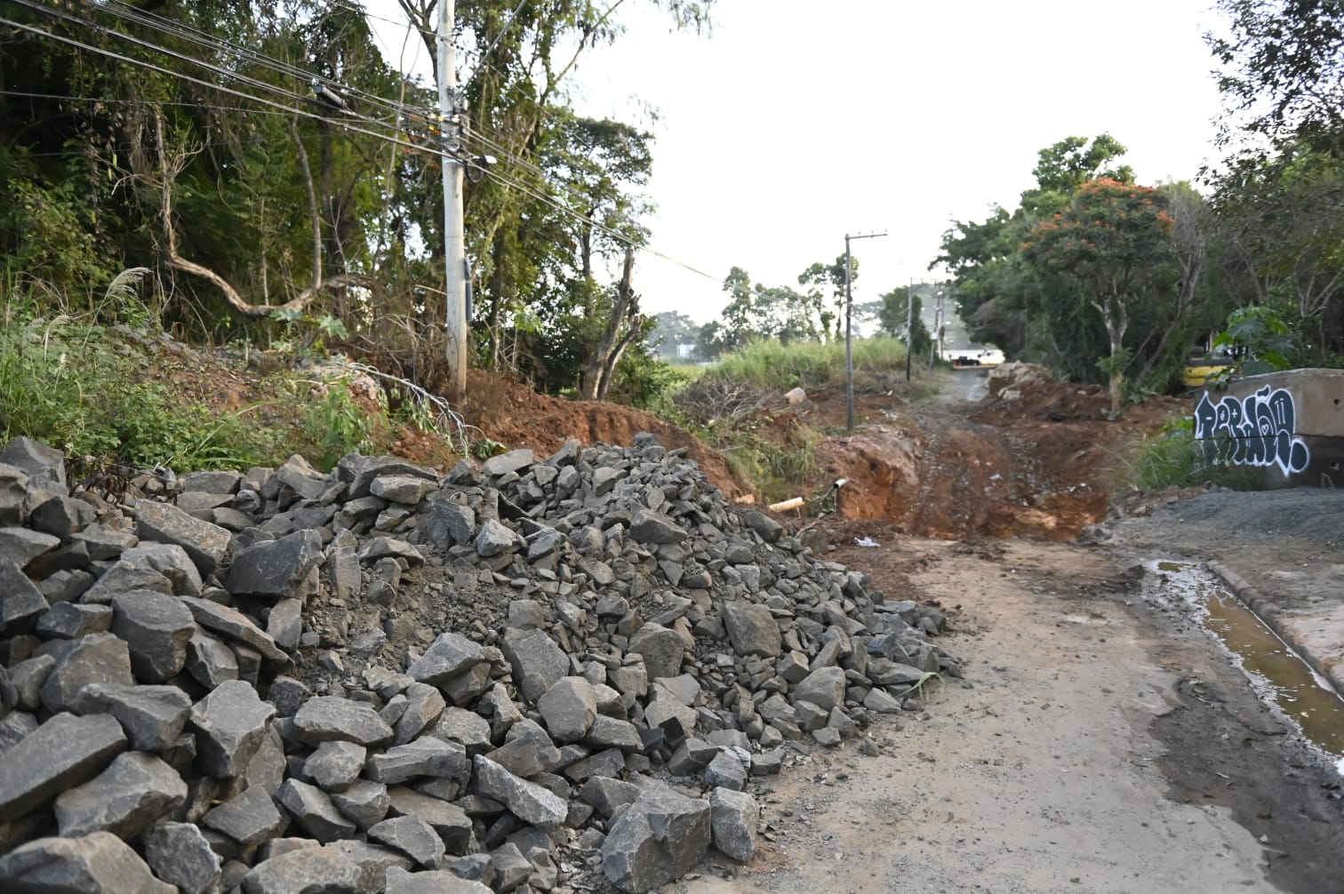 Ponte da Rua Marco Grigol começa a ser reconstruída na segunda-feira
