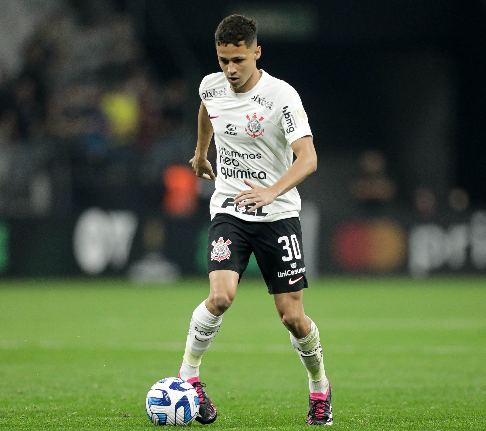 Apesar da vitória e vaga na Sul-Americana, Luxemburgo disse que não vai prirozar competição