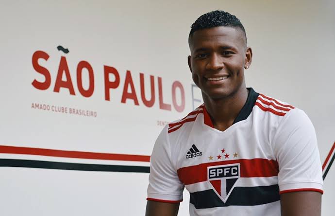 São Paulo deve negociar lateral Orejuela com Ceará