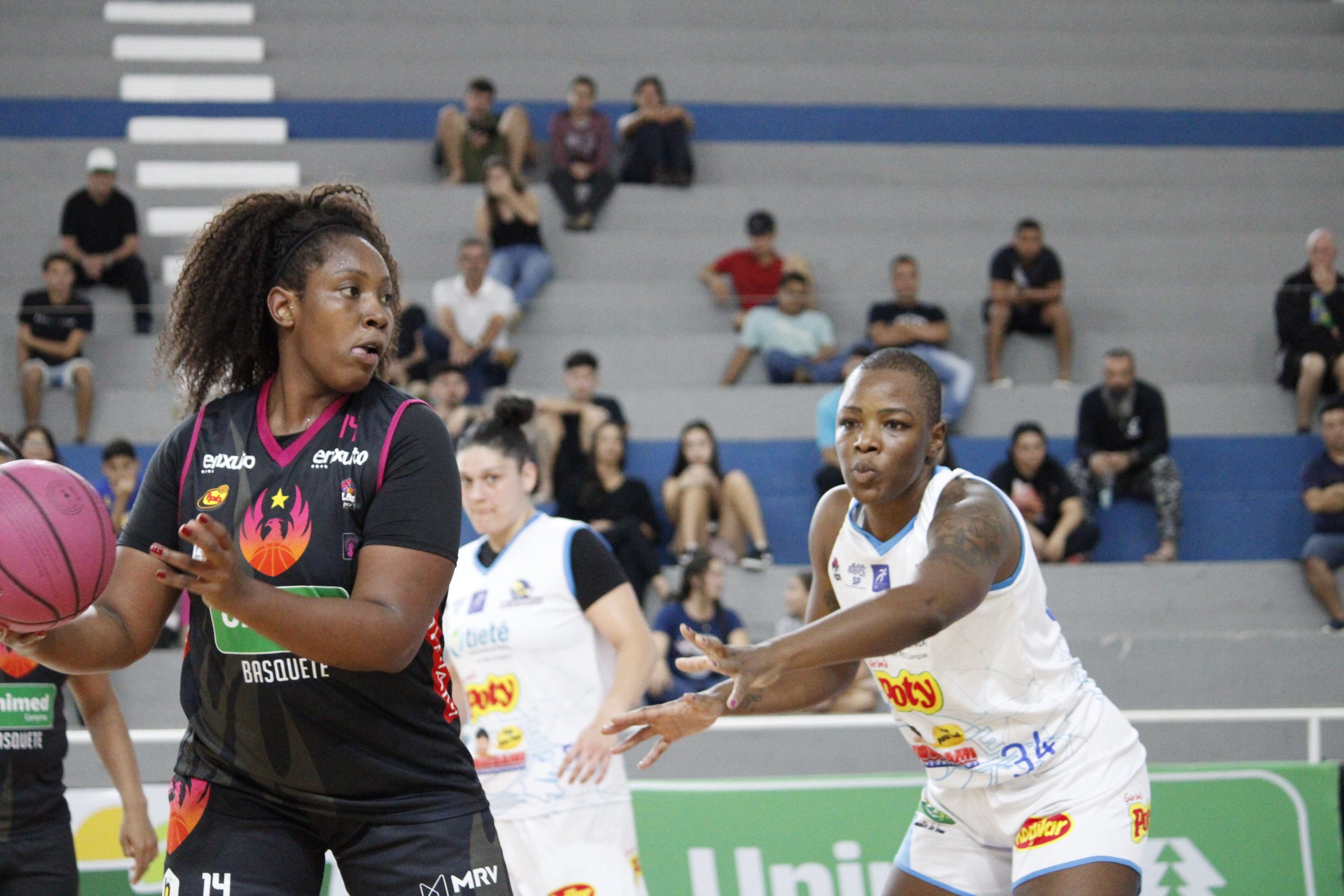 Campinas vence Catanduva e sai na frente nos playoffs da LBF