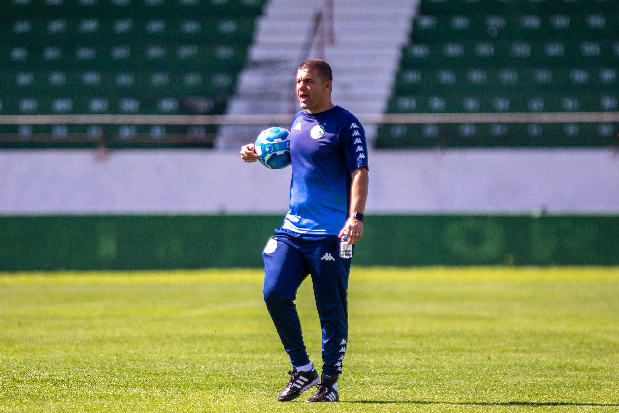 Colado No G4, Umberto Louzer Convoca Torcida Do Guarani Para Jogo ...