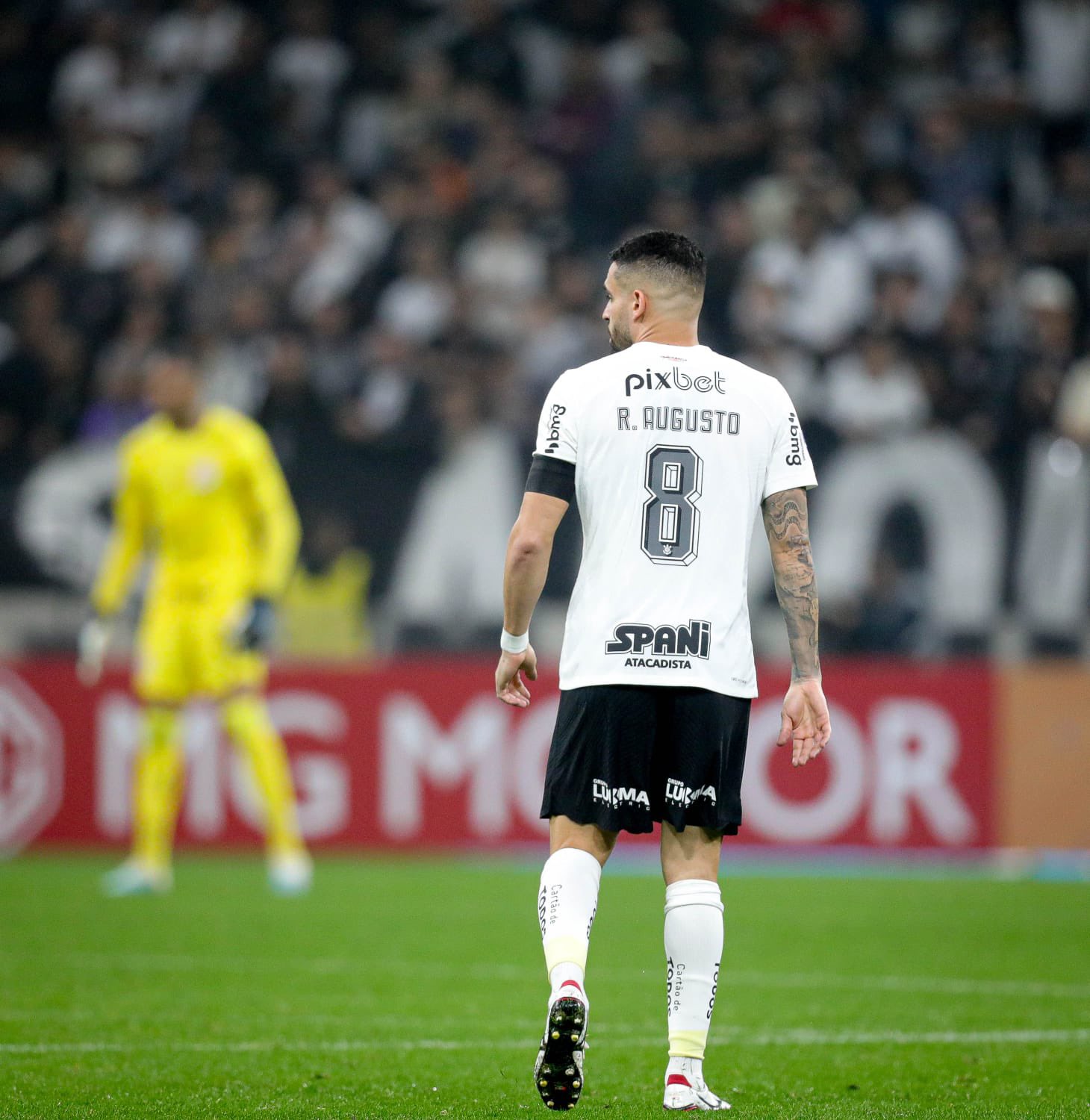 Para jogar no Corinthians, Renato Augusto recusou a Champions League