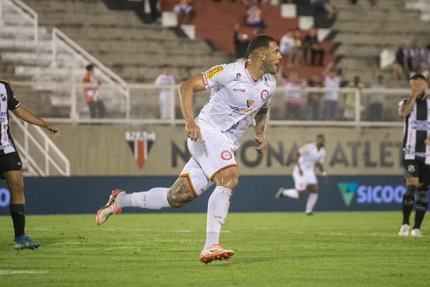 Após quebra de jejum na Série B, Tombense se enche de confiança para encarar o Guarani