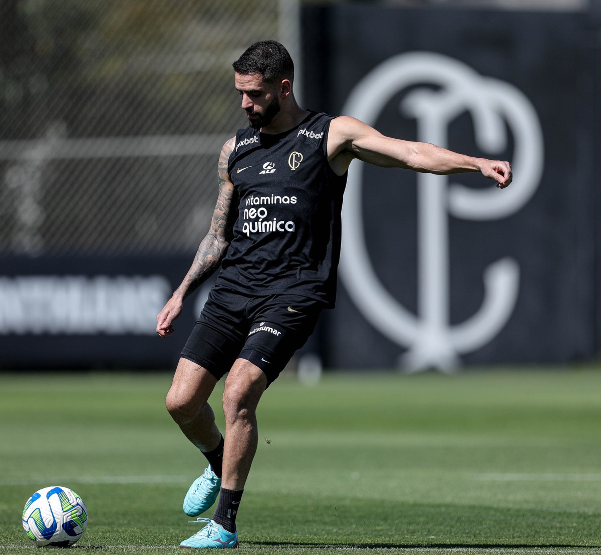 Corinthians poderá contra com as voltas de Renato Augusto e Fágner contra o Fortaleza